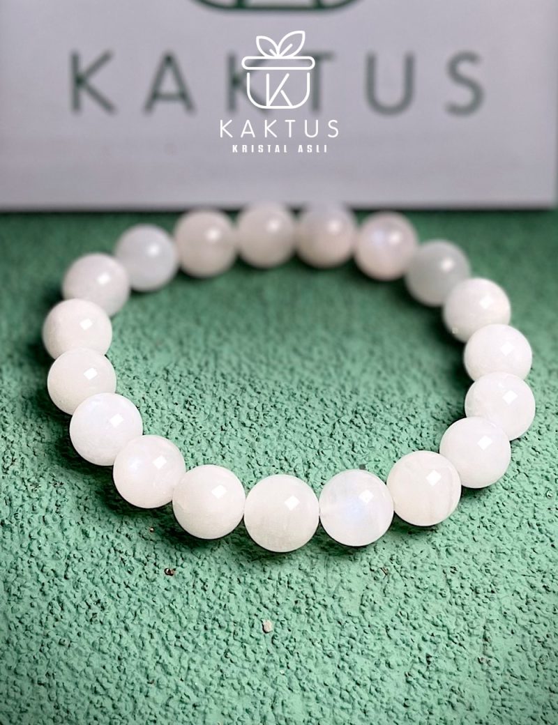 Kristal Asli Blue Moonstone Creamy Color Crystal Bracelet - Image 6